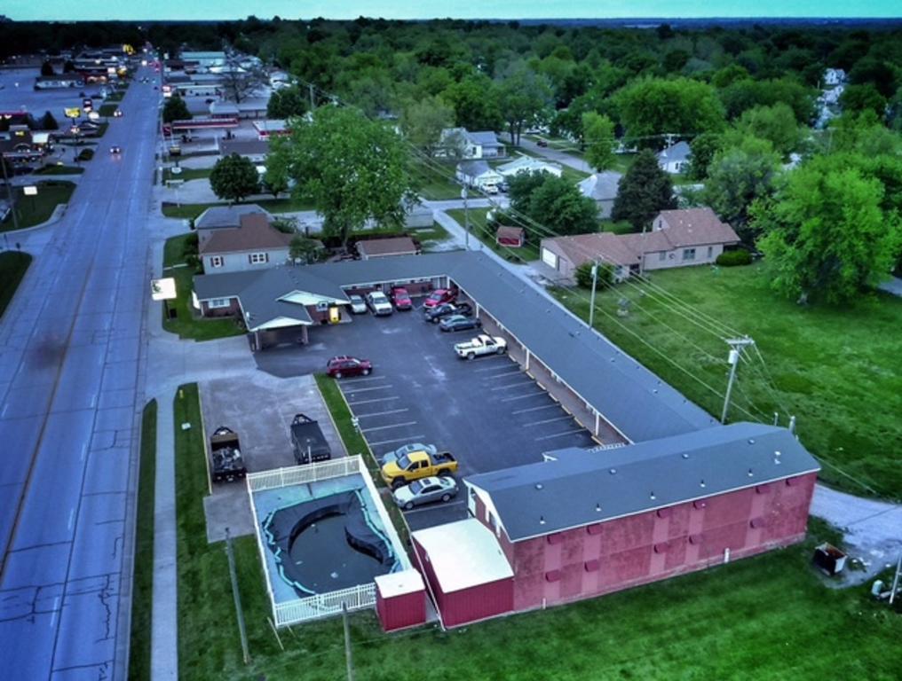 Guest House Motel Chanute Exterior foto