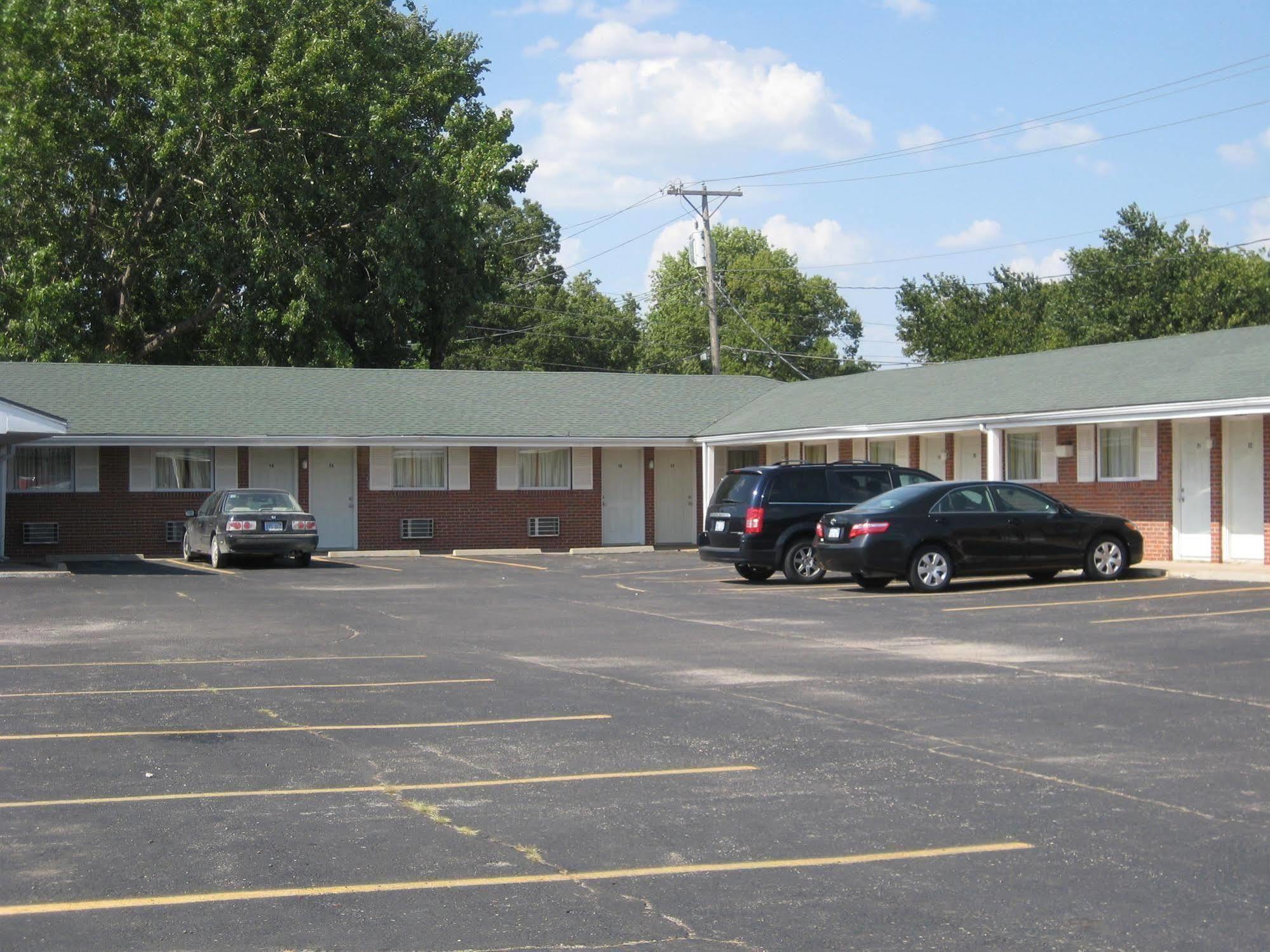 Guest House Motel Chanute Exterior foto