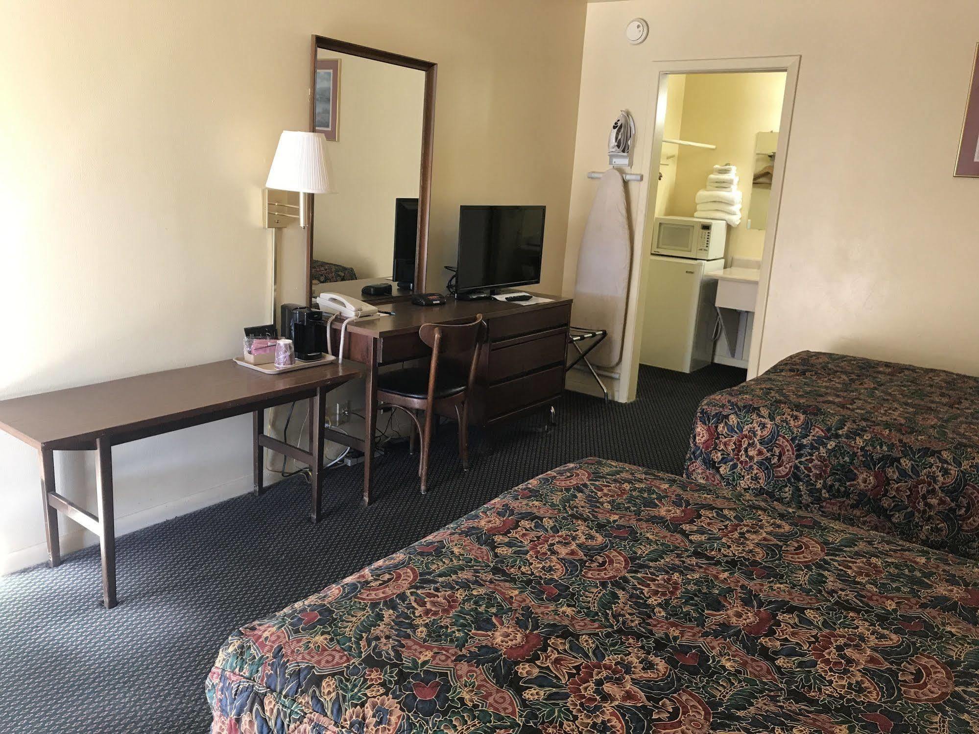 Guest House Motel Chanute Exterior foto