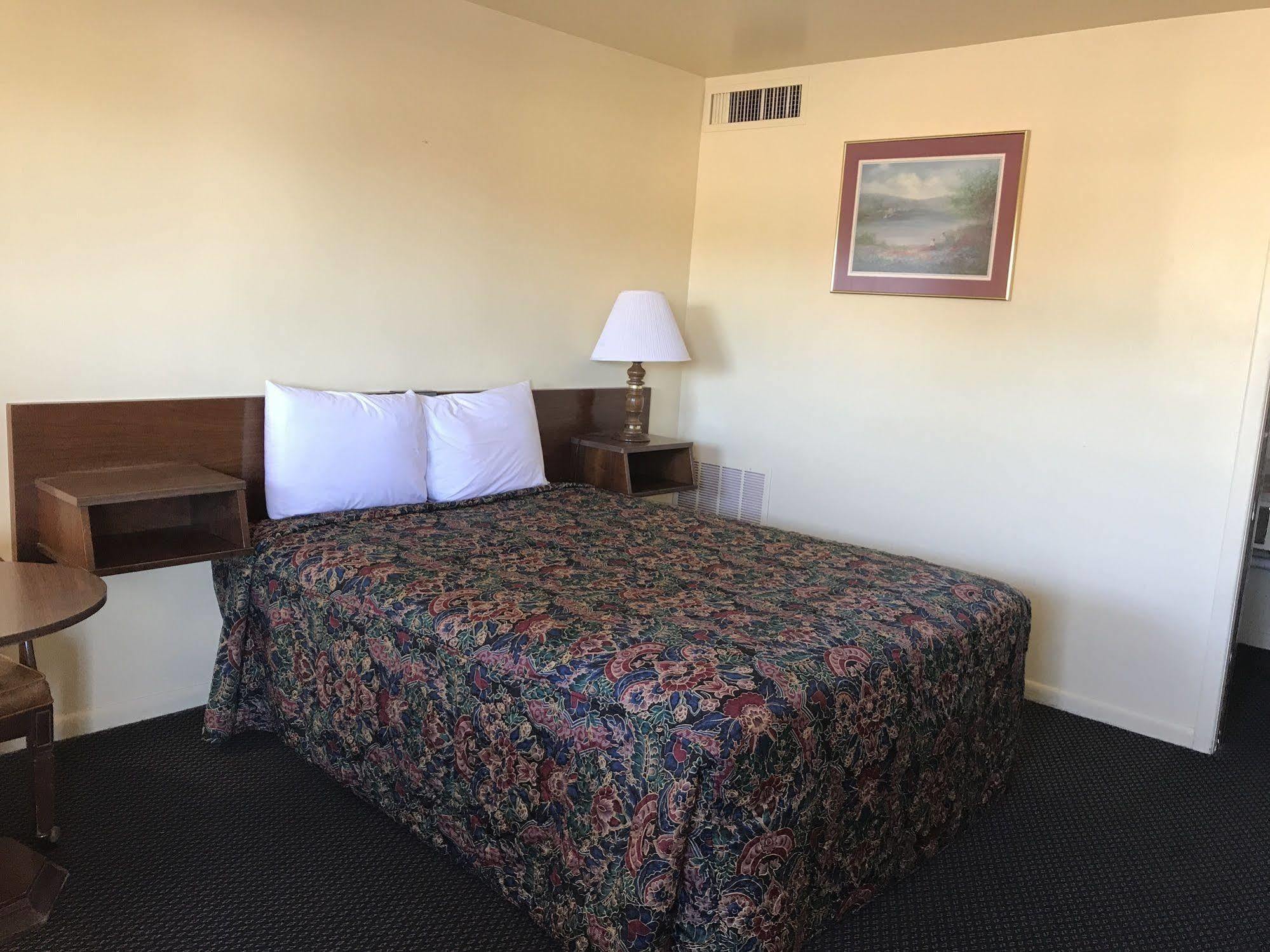 Guest House Motel Chanute Exterior foto